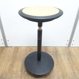 ★【T12】【商品入替のため、残り4脚限り】ウィルクハーン製　スティッツ　スツール　コルク　立位の身体の動かしやすさと、座位の集中力！　おしゃれなカウンターチェア！　スツール　カウンターチェア　ハーフシーティングチェア！！