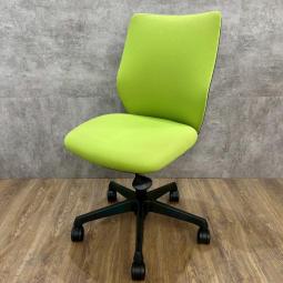 【限定1脚！！】★2021年製★ オフィスチェア【オカムラ製/CG-M/ライトグリーン】が値下げされました！　＊良品を格安で！「オフィスバスターズ福岡南店」は、福岡を拠点として、全国へ中古オフィス用品・オフィス家具を提供しております。