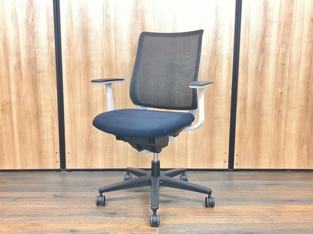 【中古】ミトラシリーズ  コクヨ（KOKUYO） 肘付ミドルバックチェア