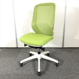 【前傾チルト機能付き！オカムラ製品で最も人気を集める高機能メッシュチェア！】■オカムラ製　シルフィー　肘無しハイバックチェア　■ライトグリーン【OKT2】【関東倉庫在庫品】【弊社使用欄：】