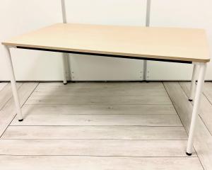 角形天板　4つ脚タイプ オススメ(おすすめ) 大人気 ・ITOKI/イトーキ ・DC/ディーシー　※横浜本店撮影画像※