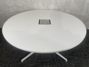 【博】【在庫お探しいたします！/予約依頼商品】オカムラ製のミーティングテーブル【丸テーブル/ホワイト】　＊良品を格安で！「オフィスバスターズ福岡南店」は、福岡を拠点として、全国へ中古オフィス用品・オフィス家具を提供しております。