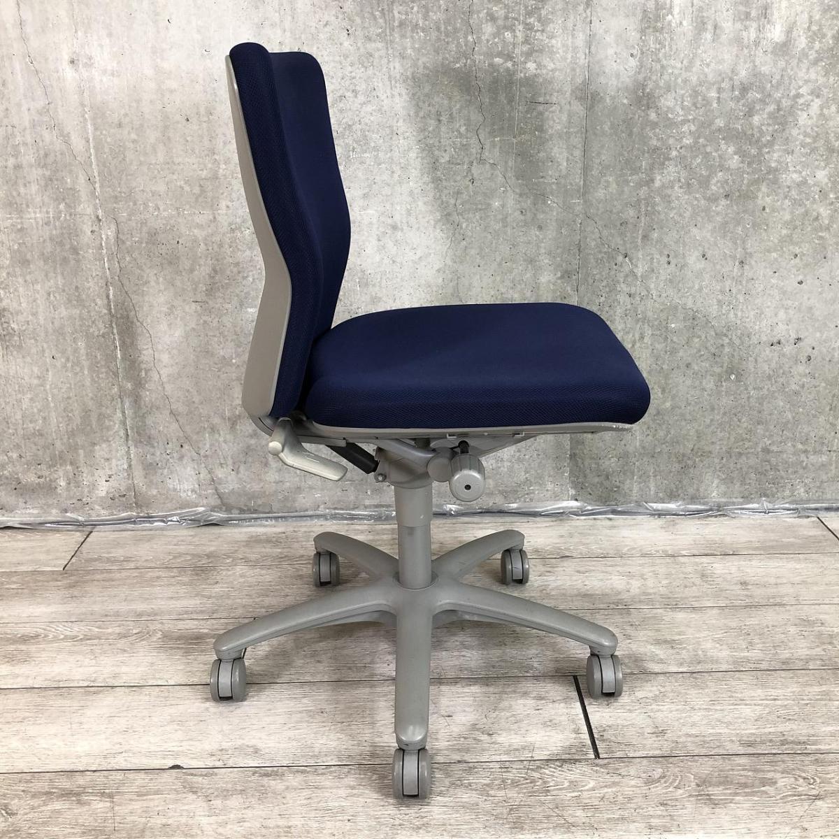 中古】カロッツァチェア CK33GR FS19 オカムラ/okamura 肘無ローバック