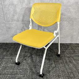 【在庫お探しいたします！/予約依頼商品】オカムラ製のネスティングチェア【ルナシリーズ】　＊良品を格安で！「オフィスバスターズ福岡南店」は、福岡を拠点として、全国へ中古オフィス用品・オフィス家具を提供しております。