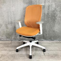 【博】【在庫お探しいたします！/予約依頼商品】オカムラ製のオフィスチェア(事務椅子)【シルフィーシリーズ/オレンジ】　＊良品を格安で！「オフィスバスターズ福岡南店」は、福岡を拠点として、全国へ中古オフィス用品・オフィス家具を提供しております。