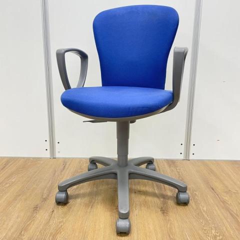 【中古】レグノチェア2  コクヨ（KOKUYO） 肘付ローバックチェア