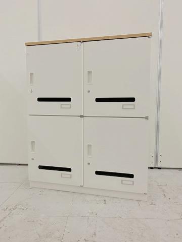 【中古】シンラインロッカー  イトーキ（ITOKI） 4人用パーソナルロッカー