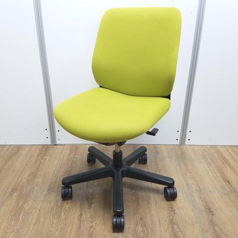 【中古】トルテチェア  イトーキ（ITOKI） 肘無ローバックチェア
