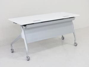 【遠方倉庫在庫品】■KOKUYO/コクヨ　■エピファイシリーズ　■サイズ W1500×D600　■天板/ホワイト　幕板/グレー　■幕板付き　■電源コンセント・情報コンセント付き　■平行スタッキング　【RA】