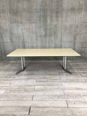【中古】ラティオ 4L275A Z712 オカムラ（okamura） ミーティングテーブル（会議机）