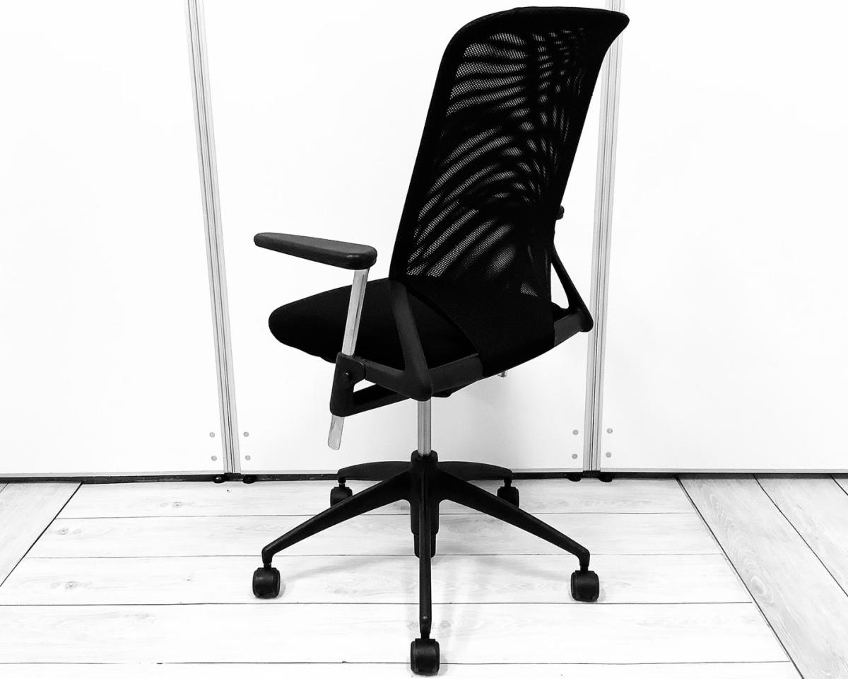 中古】メダ2チェア vitra/ヴィトラ 肘付ハイバックチェア 563160