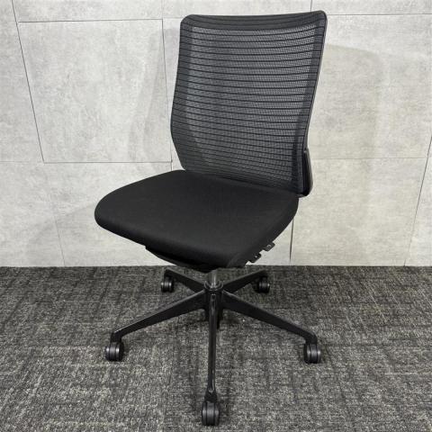 【中古】コーラルチェア  オカムラ（okamura） 肘無ミドルバックチェア