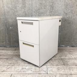 【ワークスペースの追加にも使える便利アイテム！A4ファイル収納可能でデスク周りで活躍2段脇机！】■イナバ（Inaba）製　VDNシリーズ　2段脇机　H700㎜　■グレー　■シリンダー錠　※日焼けあり【K12】