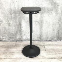 【「座る」と「立つ」のいいとこ取り！】■オカムラ（okamura）製　ピルエットシリーズ（pirouetto）　カウンターチェア　スツール　■グレー　シェル：ブラック【高さ調節可能なパーチングスツール！】