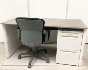 【在庫入替セール品】【セット商品（デスク×1台/ワゴン×1台/チェア×1脚）】平デスク 片面フリーアドレスデスク オススメ(おすすめ) 大人気 ・Okamura/オカムラ ・Pro Unit Freeway/プロユニット フリーウェイ ※横浜本店撮影