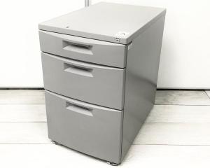 【在庫お探しいたします！/予約依頼商品】イトーキ製の3段ワゴン【CZシリーズ/グレー色】　＊良品を格安で！「オフィスバスターズ福岡南店」は、福岡を拠点として、全国へ中古オフィス用品・オフィス家具を提供しております。