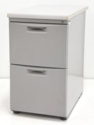 【在庫お探しいたします！/予約依頼商品】イトーキ製の2段脇机【CZシリーズ/グレー色】　＊良品を格安で！「オフィスバスターズ福岡南店」は、福岡を拠点として、全国へ中古オフィス用品・オフィス家具を提供しております。
