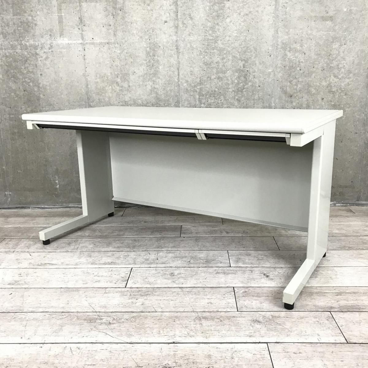 【ワークスペース広々！幅1400㎜のスタイリッシュな平机！】■プラス(PLUS)製　JSシリーズ　平机　引き出し付き　W1400㎜　■ホワイト ※日焼けあり
                        JSシリーズ
                                    中古
            