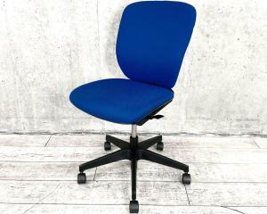 【在庫入替セール品】　■イトーキ（ITOKI）製　■プラオ（PRAO）　■ブルー　■ローバック　■肘無し　 ■ランバーサポート　■オススメ/人気/定番商品　【弊社使用欄：A01025543 K】【KN】