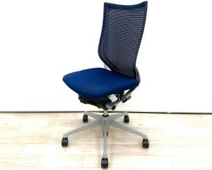 【在庫入替セール品】■オカムラ(okamura) ■バロンチェア ■ミディアムブルー ■肘無ハイバック ■背面メッシュ ■オススメ/人気/定番商品 【弊社使用欄:A01020276 K】