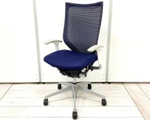 スタンダードメッシュ ブラックフレーム アームレスト付 アジャストアーム 可動肘 オススメ(おすすめ) 大人気  ・Okamura/オカムラ ・Baron/バロン ※横浜本店撮影画像※