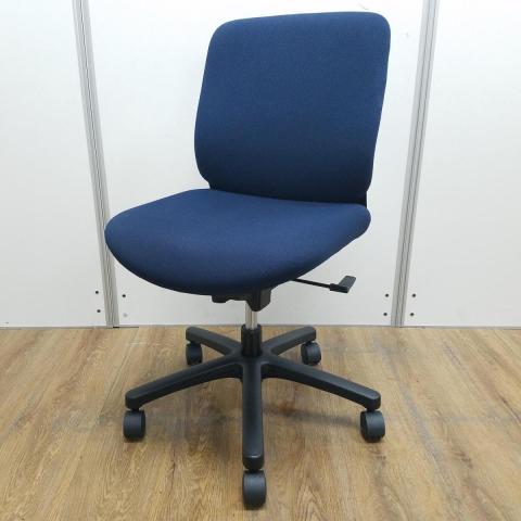 【中古】トルテR  イトーキ（ITOKI） 肘無ローバックチェア