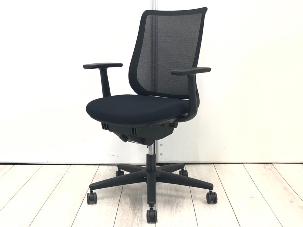 メッシュの通気性が良い　シンプルなデザインが人気！　固定肘付　■コクヨ/ミトラ/ブラック【AD】
                        ミトラシリーズ
                                    中古
            