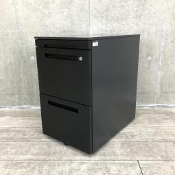 【平机・フリーアドレスデスクのお供に！クールなブラックの3段ワゴン！】■イトーキ(ITOKI)製　CZRシリーズ　３段ワゴン　フリアド用　H650㎜　■ブラック　■シリンダー錠