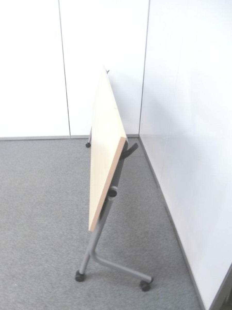 1860 1800×600　スタックテーブル オカムラ 　ネスティア　在庫4台あり 81F1AB-MG99 オカムラ 平行スタックテーブル 幅1800×奥行600mm 棚板