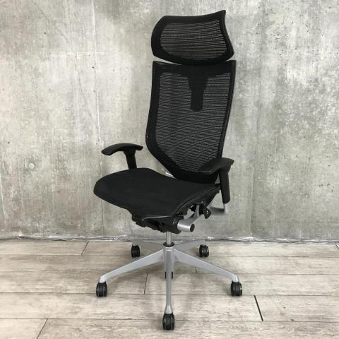 【オフィスの執務室、会議室におすすめ！】■オカムラ（okamura）製　バロン（Baron）チェア　肘付き　ハイバック　■背・座面メッシュ　■可動肘　■ヘッドレスト付き　■ブラック【硬めの座面が大人気！国産メッシュチェアの代表格！】