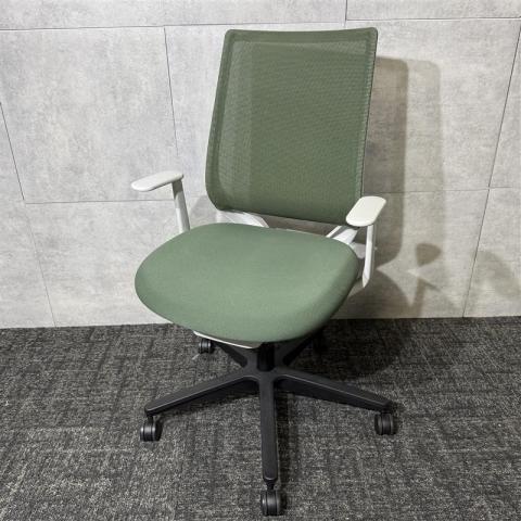 【中古】ミトラ2 C04S-10M-E11 コクヨ（KOKUYO） 肘付ローバックチェア