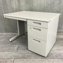 【スタンダードなデザインで高品質！スタッフ増員の際にオススメ！人気のBSシリーズ片袖デスク！ 】■コクヨ(KOKUYO)製　BS＋シリーズ　片袖デスク　W1000×D700mm　■シリンダー錠　■ニューグレー【IB】