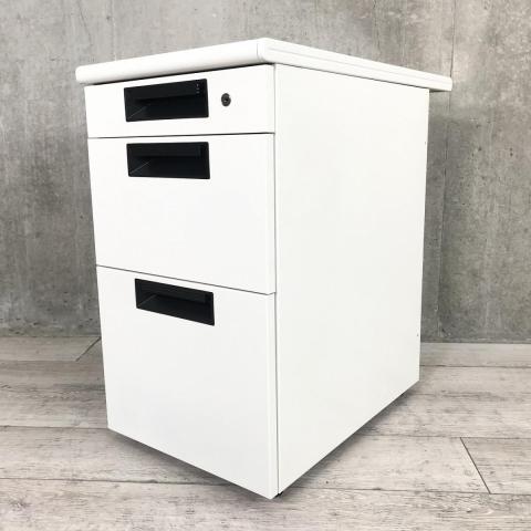 【中古】フラットライン  プラス（PLUS） 脇机3段