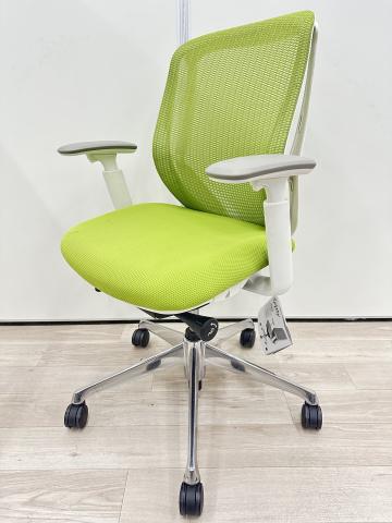 【中古】シルフィーメッシュ C681BW FMP5 オカムラ（okamura） 肘付ローバックチェア