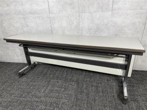 【天板裏の色違いで別途出品あり！幅1800mmのサイドスタックテーブルが入荷！】◆アイチ製　サイドスタックテーブル　グレー　天板裏：ブラウン　《オフィスバスターズ福岡博多店は、福岡を拠点として、日本全国へ中古オフィス用品・オフィス家具を提供しております》