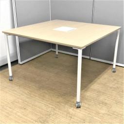 【4台入荷】【フレキシブルに使用可能なキャスター付きワークテーブル！】■イトーキ（ITOKI）製　アクティブフィールド（Active Field）　ワークテーブル　ミーティングテーブル　W1200×D1400㎜　■キャスター・配線カバー付き　■天板：木目ナチュラル　4本脚：ホワイト