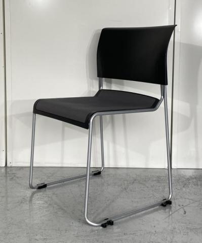 【中古】その他シリーズ KLC-340CB-T1N3 イトーキ（ITOKI） スタッキングチェア