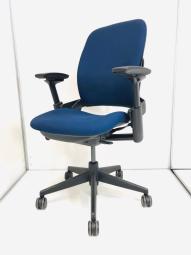 人気/おすすめ スチールケース(Steelcase) リープチェア(Leap) 肘付き ハイバック ■可動肘 ■ブルー