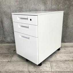 ■プラス(PLUS)製　■LEEDシリーズ　■3段ワゴン　■デスクインワゴン　■H600㎜　■シリンダー錠　■ホワイト 【弊社使用欄：A01047931】