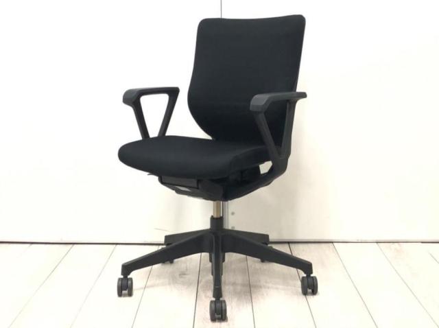 【中古】エピオスチェア  イトーキ（ITOKI） 肘付ローバックチェア
