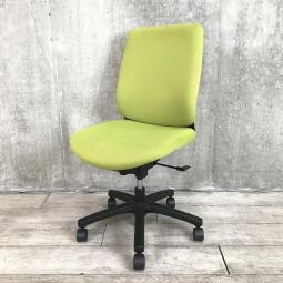 【関東倉庫在庫品】【オフィスにゆとりをもたらすシンプル＆スペースレス！コンパクトに使えて優しい使い心地！ 】【在庫入替セール品】■イトーキ製　トルテR　肘なしローバックチェア　■ライトグリーン【弊社使用欄：A01021411】【ECBMC】