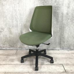 【関東倉庫在庫品】【理想的な作業姿勢をキープ！通気性も抜群な背もたれメッシュ！】【在庫入替セール品】■イトーキ製　ノナ　肘なしハイバックチェア　■グリーン　【弊社使用欄：A01021138】【ECBMC】