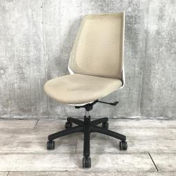 【関東倉庫在庫品】【理想的な作業姿勢をキープ！通気性も抜群な背もたれメッシュ！】【在庫入替セール品】■イトーキ製　ノナ　肘なしハイバックチェア　■ベージュ　【弊社使用欄：A01021116】【ECBMC】