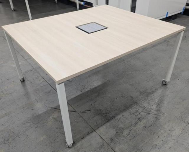 【中古】アプションフリー DYAPCP MX61 オカムラ（okamura） ミーティングテーブル（会議机）