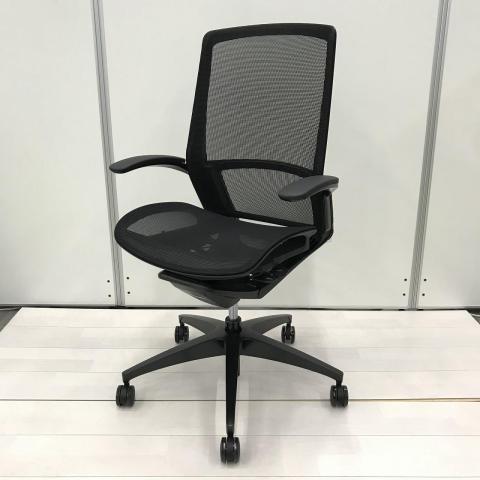 【新古】フィノラ 樹脂 C745MR F1E1 オカムラ（okamura） 肘付ハイバックチェア