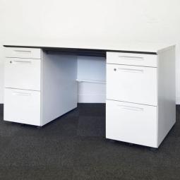 コクヨのIS両袖机入荷！中古　両袖　机　事務机　オフィス　ホワイト　デスク　W1400×D700×H720　KOKUYO　IS　スタンダードデスク　オフィスバスターズ　外部倉庫在庫