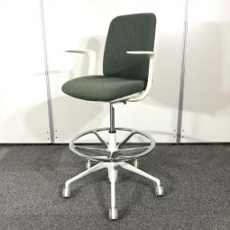 【大量入荷商品】【働きやすく、居心地の良いオフィスへ】■オカムラ製　ライブス　エントリーチェア　ハイチェア　肘付き　■ダークグリーン【OKT89】【関東倉庫在庫品】【弊社使用欄：】