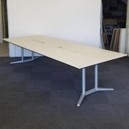 【入荷予定商品】オカムラ製の高級ライン「ラティオⅡ」が入荷！中古　テーブル　お洒落　オフィス　ミーティング　会議　3212　プライズウッドライト  外部倉庫在庫