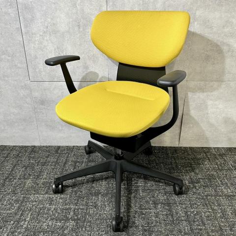 【中古】イング ラテラル 樹脂  コクヨ（KOKUYO） 肘付ローバックチェア