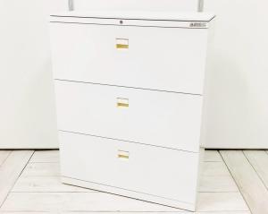 【ファイル収納にオススメ！引出し型キャビネット！】■オカムラ製　3段ラテラル書庫　ホワイト　天板付き　■オフィス書類をスッキリ整理！